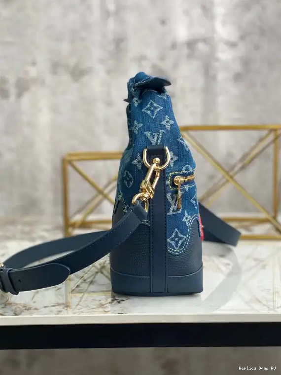 Cheap VUITTON CRUISER LOUIS JAPANESE 0622